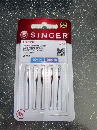 Singer sewing machine - machine, needles